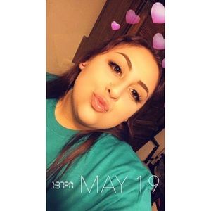 Meet your Posher, Eva